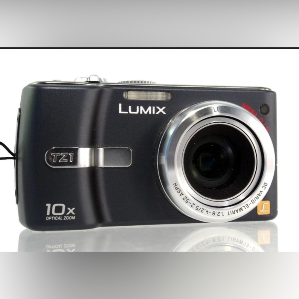 Panasonic Lumix DZ-TZ1 Leica Lense Digital Camera pre-owned with originalbattery